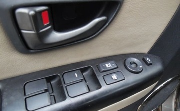 Kia Soul I Crossover 1.6 CRDI VGT 128KM 2009 Kia Soul 022010r, Salonowy. 1.6 CRDI. Lekko uszkodzony lewy tyl. Jezdzi., zdjęcie 9