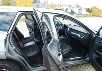 Volvo XC60 II Crossover T5 250KM 2020 Volvo XC 60 z Gwarancja Bezwypadkowy Model 2021r 2.0 Benzyna 250KM, zdjęcie 7