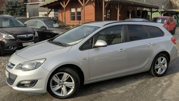 Opel Astra J Sports Tourer Facelifting 1.6 Twinport ECOTEC 115KM 2013 Opel Astra 1.6i 115PS OPŁACONY Bezwypadkowy, zdjęcie 2