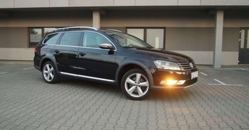 Volkswagen Passat B7 Variant 2.0 TDI CR DPF BlueMotion 140KM 2013 Volkswagen Passat 4x4140KM AlltrackNAVIgacja 6 Biegow2xPDC 4Motion