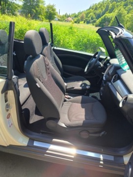 Mini Mini R56 Hatchback Facelifting 1.6 122KM 2013 MINI Cooper Mini Cooper Cabrio 2013r 1.6 benzyna 1.6 Benzyna 122KM, zdjęcie 9