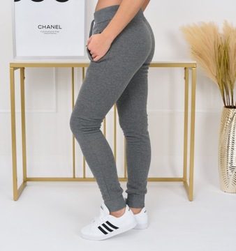 Глава СК01 ЖЕНСКИЕ СПОРТИВНЫЕ БРЮКИ XL