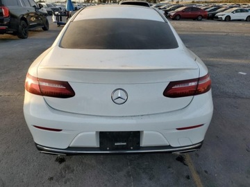 Mercedes Klasa E W213 2020 Mercedes-Benz Klasa E 450 2020 3.0l 3.0 Benzyna 362KM, zdjęcie 2