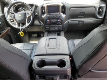 Chevrolet Silverado II 2022 Chevrolet Silverado K3500 High Country 2022 6.6 Diesel 401KM, zdjęcie 4