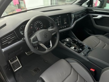 Volkswagen Touareg III SUV Facelifting 3.0 V6 TDI 231KM 2026 Volkswagen Touareg R-line Final Edition 3.0 TDI V6, zdjęcie 4