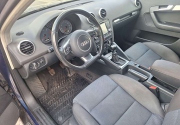 Audi A3 8P Hatchback 3d 2.0 TDI CR 170KM 2012 Audi A3 Sportback 2,0 TDI 170 KM Sportback Serwisowany 2 x Alufelgi 2.0, zdjęcie 5