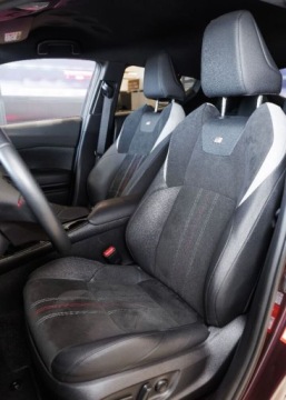 Toyota C-HR I Crossover Facelifting 1.8 Hybrid 122KM 2023 Toyota C-HR 1.8 Hybrid GPF GR Sport 1.8 Hybryda 122KM, zdjęcie 6