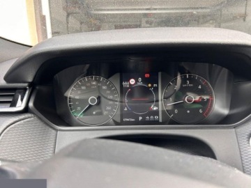 Land Rover Range Rover Velar SUV 3.0 SD6 300KM 2018 Land Rover Range Rover Velar 3.0 SD6 R-Dynamic S 300KM 2018r Salon Polska, zdjęcie 4