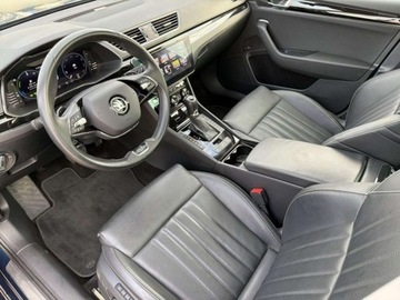 Skoda Superb III Kombi Plug-In Hybrid 1.4 TSI Plug-In-Hybrid 218KM 2022 Skoda Superb LK Matrix Hak Tempomat ACC Kessy ASO Panorama FV23, zdjęcie 9