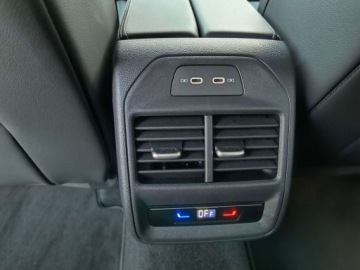 Volkswagen Passat B8 Variant Facelifting 1.5 TSI EVO 150KM 2025 Volkswagen Passat serwis ASO 2.0TSI 150KM bezwypadkow gwarancja pakiety ka, zdjęcie 24