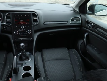 Renault Megane IV Hatchback 5d 1.6 SCe 114KM 2017 Renault Megane 1.6 SCe, Salon Polska, zdjęcie 7