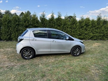Toyota Yaris III Hatchback 5d Facelifting 1.33 Dual VVT-i 99KM 2014 Toyota Yaris 1,3 VVTi- 99KM B+G Kamera Cofania, zdjęcie 14