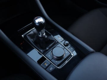 Mazda 3 IV Hatchback 2.0 Skyactiv-X 180KM 2019 Mazda 3 2.0 Skyactiv-X, Salon Polska, zdjęcie 16