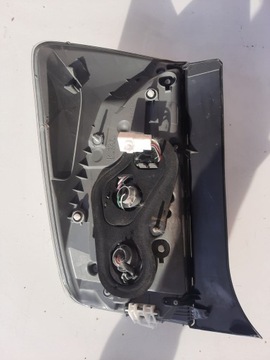 PRIUS III SVĚTLO ZADNÍ PRAVÁ FACELIFT