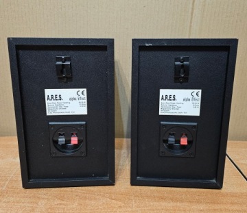 Колонки с альфа-эффектами ELAC A.R.E.S | 30/50 Вт, 8 Ом |
