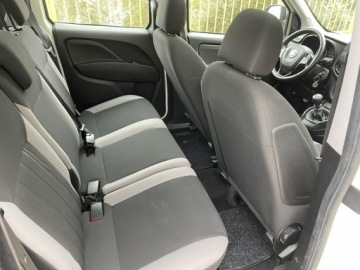 Fiat Doblo IV 1.6 MultiJet 120KM 2021 Fiat Doblo 1.6 Diesel 120KM Dla Niepełnosprawnych, zdjęcie 9