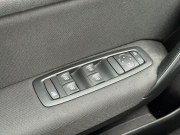 Renault Megane IV Hatchback 5d 1.6 SCe 114KM 2017 Renault Megane 1.6 16V SCe 115KM, 2017 climatronic, zdjęcie 12