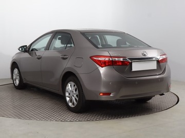 Toyota Corolla X Sedan Facelifting 1.6 Valvematic 132KM 2014 Toyota Corolla 1.6 Valvematic, Salon Polska, zdjęcie 3