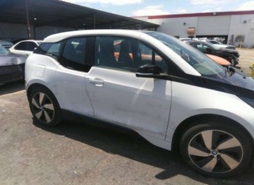 BMW i3 Hatchback i3 Elektryczny 170KM 2017 BMW i3 2017, 94 Ah, od ubezpieczalni, zdjęcie 4