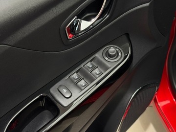 Renault Captur I Crossover ENERGY dCi  90KM 2016 Renault Captur Helly Hansen / Klimatyzacja / Czujn, zdjęcie 18