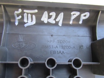 ПЛАСТИКОВАЯ ПЕРЕДНЯЯ НАКЛАДКА FOCUS MK3 2013