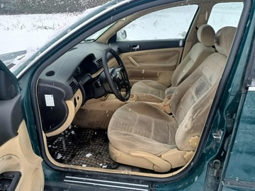 Volkswagen Passat B5 Kombi 1.9 TDI 101KM 2002 Volkswagen Passat 1.9TDI 101km 02r, zdjęcie 4