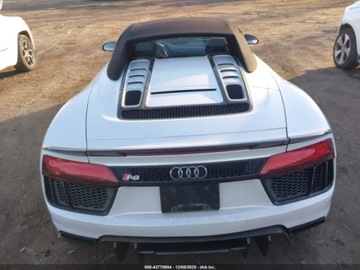Audi R8 II Spyder 5.2 FSI plus 610KM 2018 Audi R8 Coupe 5.2 V10 Plus 2018 5.2 Benzyna 610KM, zdjęcie 4