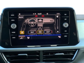 Volkswagen T-Roc I SUV Facelifting 1.5 TSI ACT 150KM 2022 Volkswagen T-Roc Salon PL FV23 DSG 150KM Doposazony Gwarancja ASO, zdjęcie 20