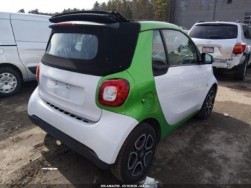 Smart Fortwo III Coupe EV 82KM 2017 Smart Fortwo 2017 SMART FORTWO ELECTRIC DRIVE PRIME Elektryczny 82KM, zdjęcie 4