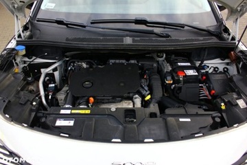 Peugeot 5008 II Crossover Facelifting 1.5 BlueHDi 130KM 2021 Peugeot 5008 Peugeot 5008 1.5 BlueHDI Allure SampS 1.5 Diesel 130KM, zdjęcie 38