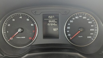 Audi A1 I Hatchback 3d 1.2 TFSI 86KM 2012 Audi A1 3-drzwiowe 1.2i 86PS OPŁACONY, zdjęcie 19