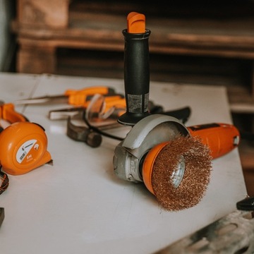 ПРОВОЛОЧНАЯ ЩЕТКА для болгарки, диаметр. Витая проволока 10 см для дрели.