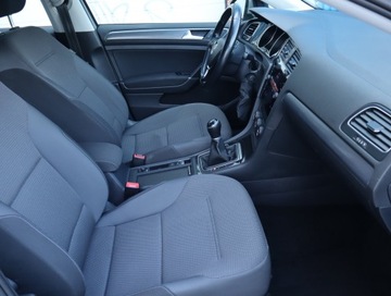 Volkswagen Golf VII Variant Facelifting 1.6 TDI-CR DPF BMT 115KM 2019 VW Golf 1.6 TDI, Salon Polska, Klima, Tempomat, zdjęcie 8