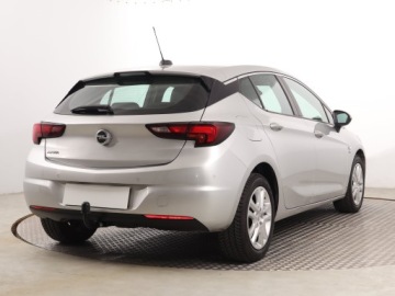 Opel Astra K Hatchback 5d 1.6 CDTI 110KM 2019 Opel Astra 1.6 CDTI, Navi, Klima, Tempomat, zdjęcie 4