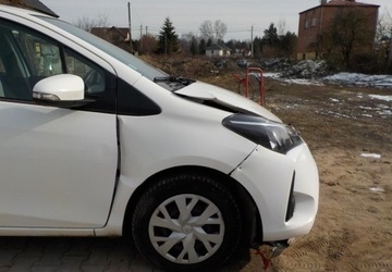 Toyota Yaris III Hatchback 5d Facelifting 2017 1.0 VVT-i 72KM 2020 Toyota Yaris Okazja Benzyna 72KM, zdjęcie 16