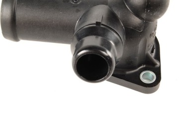 ВОДЯНОЙ ПАТРУБОК AUDI A4 B6 B7 06B121132E ASO