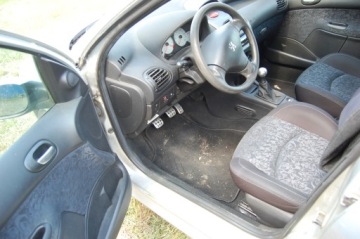 Peugeot 206 Kombi 1.4 i 16V 88KM 2005 Peugeot 206 SW Klima Alu felgi elektryczne szyby centralny zamek, zdjęcie 13