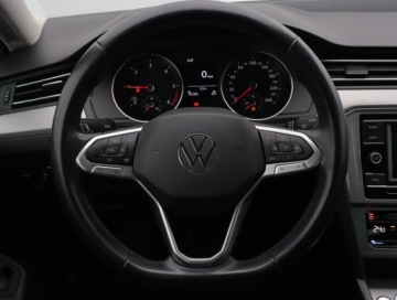 Volkswagen Passat B8 Limousine Facelifting 2.0 TDI SCR 150KM 2021 VW Passat 2.0 TDI, Salon Polska, 1. Właściciel, zdjęcie 16