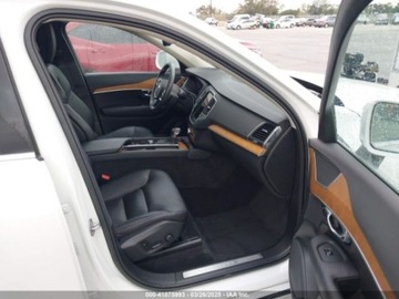 Volvo XC90 II 2022 Volvo XC 90 T5 Momentum 7 Passenger 2022 2.0l 2.0 Benzyna 250KM, zdjęcie 9