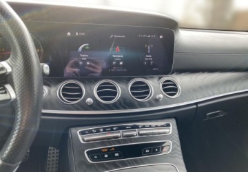 Mercedes Klasa E W214 Sedan 2.0 220d 197KM 2023 Mercedes-Benz Klasa E 220 d 4Matic 9G-TRONIC Avantgarde 2.0 Diesel 197KM, zdjęcie 27