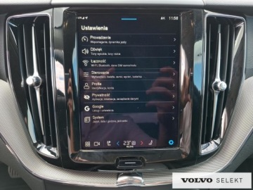 Volvo XC60 II Crossover Plug-In Facelifting 2.0 T8 455KM 2024 Volvo XC 60 XC60 T8 Plug-In Hybrid AWD Ultra Black, zdjęcie 28