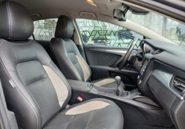 Toyota Avensis III Sedan Facelifting 2015 1.8 Valvematic 147KM 2016 Toyota Avensis Avensis Premium Style Executive Vat Marza Salon PL, zdjęcie 17