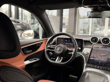 Mercedes GLC C254/X254 SUV 2.0 200 MHEV 204KM 2024 Mercedes-Benz GLC 4Matic Coupe rej 2025 AMG Line Night Digital Light salon, zdjęcie 9
