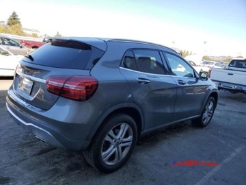 Mercedes GLA I 2019 Mercedes-Benz GLA 2019 r.2,0L 250 2.0 Benzyna 208KM, zdjęcie 5