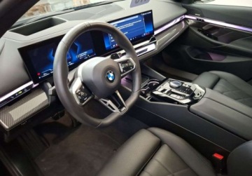 BMW Seria 5 G90-91 Touring 2.0 520d 197KM 2025 BMW Seria 5 520d xDrive, M Pakiet sportowy, Faktura VAT 23, Gwarancja 2.0, zdjęcie 1