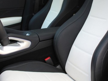 Mercedes GLE V167 SUV Facelifting 2.0 300d 269KM 2025 MERCEDES-BENZ GLE 300 d 4-Matic AMG Line 2.0 (269KM) 2025, zdjęcie 4