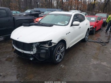 Maserati Levante 2021 Maserati Levante S 2021 3.0 Benzyna 424KM, zdjęcie 1