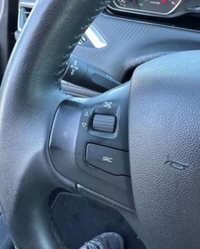 Peugeot 2008 I SUV Facelifting 1.2 PureTech 82KM 2019 Peugeot 2008 Niemcy,Klima,Kamera 1.2 Benzyna 101KM, zdjęcie 8