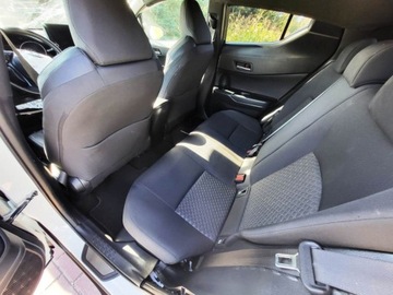 Toyota C-HR I Crossover Facelifting 1.8 Hybrid 122KM 2022 Toyota C-HR 1.8 Hybrid 2022 1.8 Hybryda 122KM, zdjęcie 13