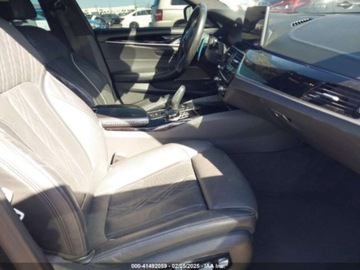 BMW Seria 5 G30-G31 2021 BMW M5 50I XDrive 2021 4.4l 4.4 Benzyna 523KM, zdjęcie 9